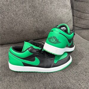Nike Air Jordan 1 Low - Black & Green
